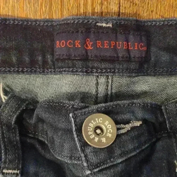 Rock & Republic Bumpershoot blue camo stretch denim shorts women's 10 - Picture 2 of 4